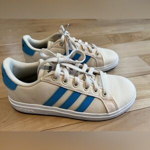 Brand New: Adidas sneakers